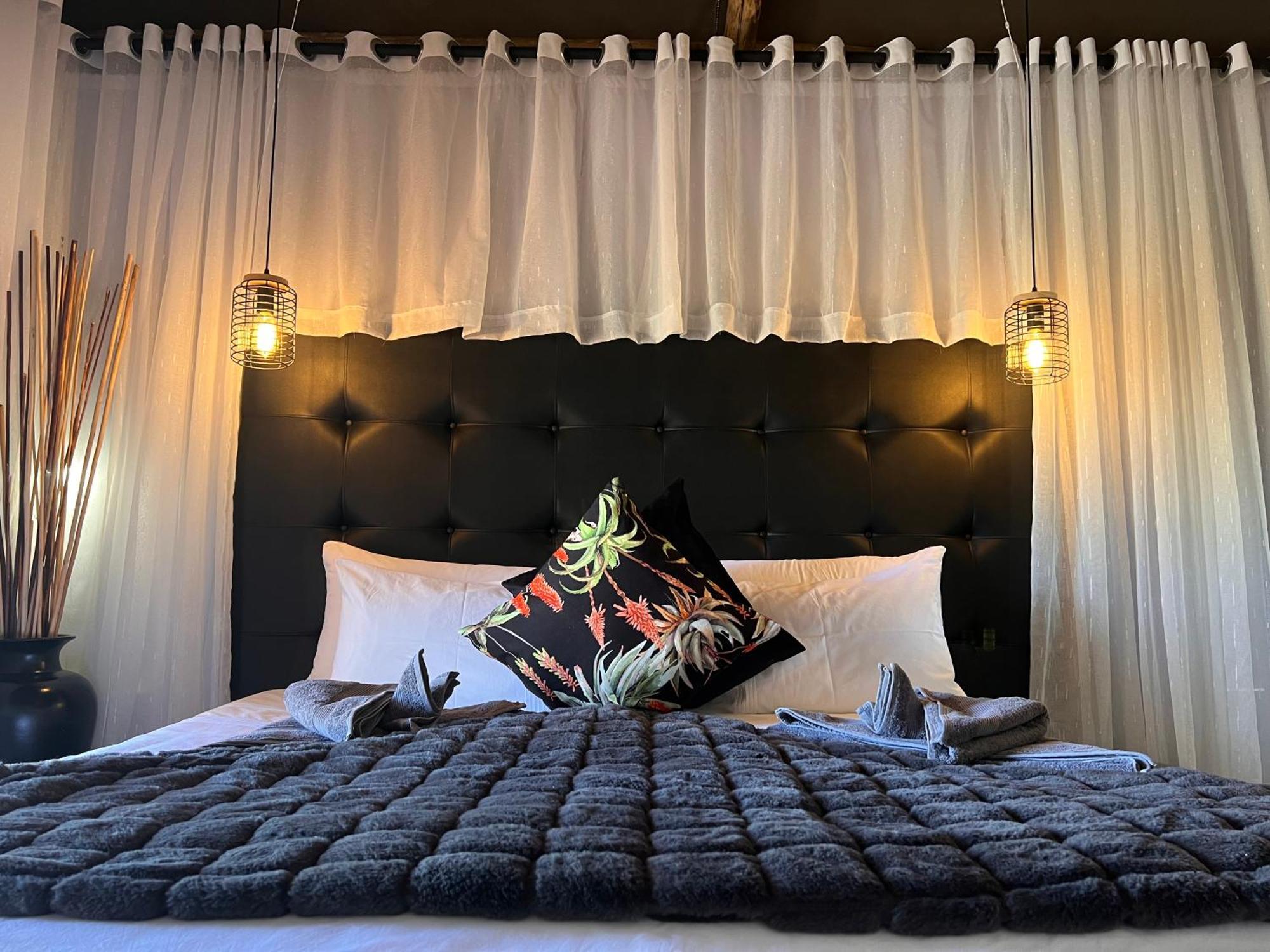 Lapa Lange Game Lodge Mariental Exterior photo