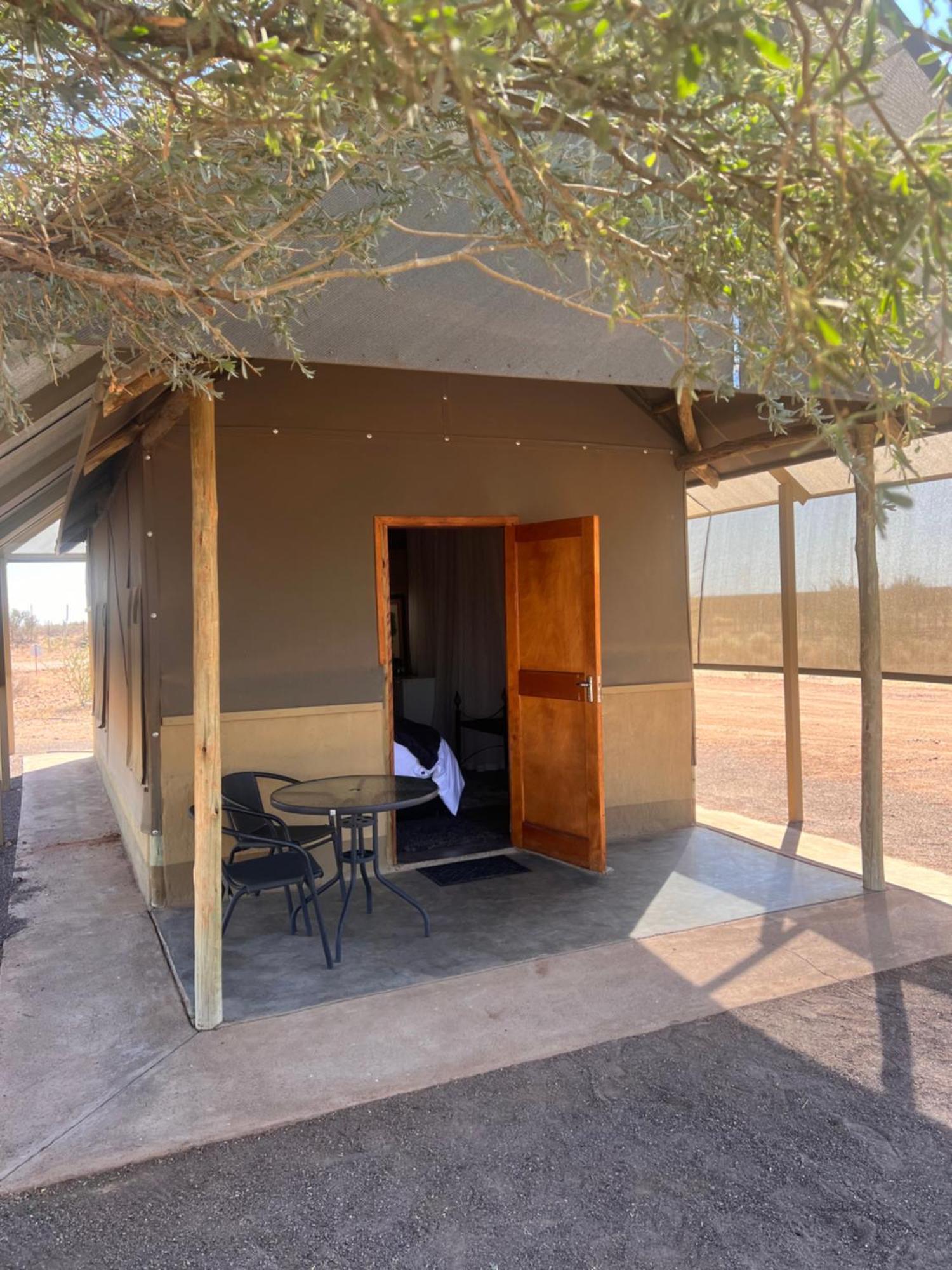 Lapa Lange Game Lodge Mariental Exterior photo