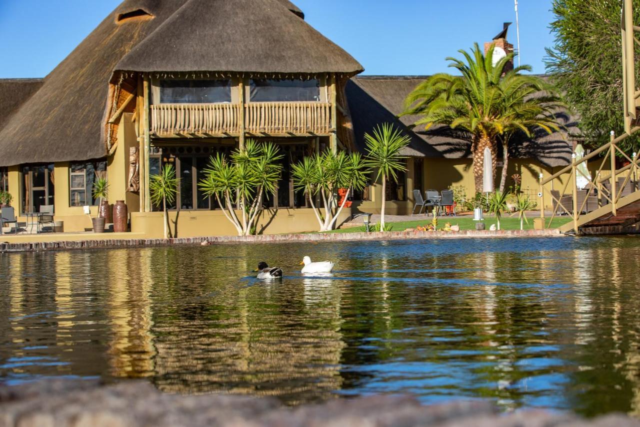 Lapa Lange Game Lodge Mariental Exterior photo